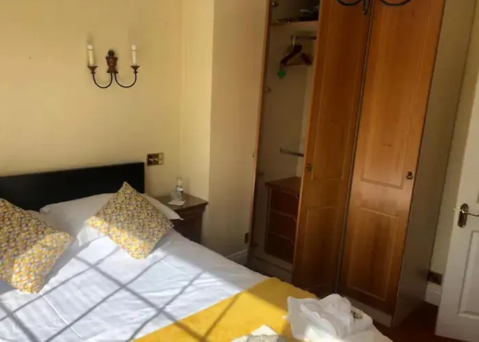 Private Comfortable Bedroom Pansiyon *